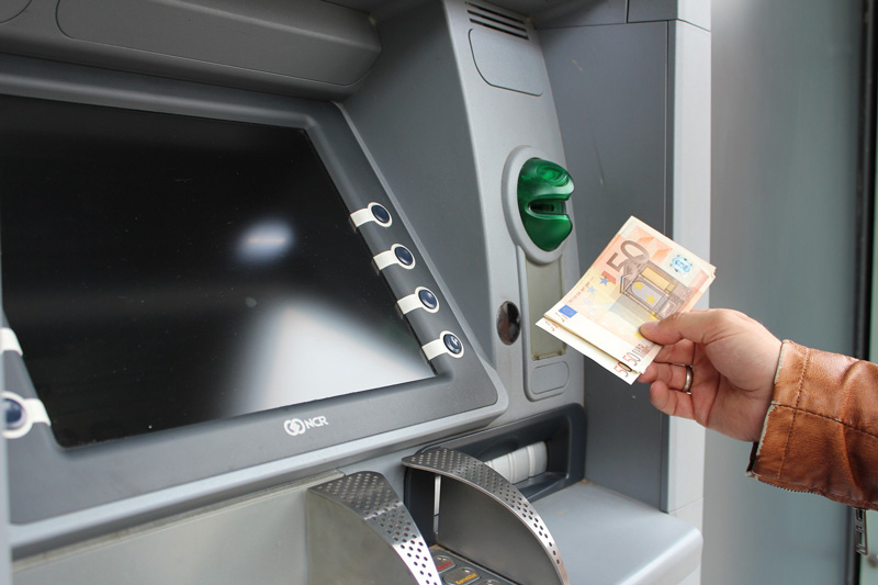 Neue Geldautomaten am Salzburg Airport